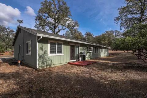 20953 Windsong Ln, Redding, CA 96003 photo 9