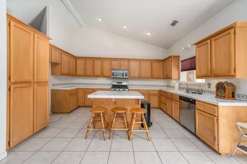 19489 Posey Ln, Redding, CA 96003 photo 7