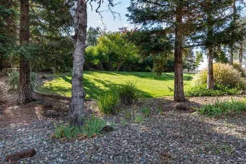 12704 Los Osos St, Redding, CA 96003 photo 21