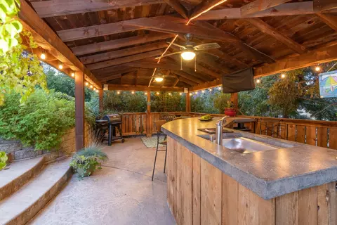 12704 Los Osos St, Redding, CA 96003 photo 22