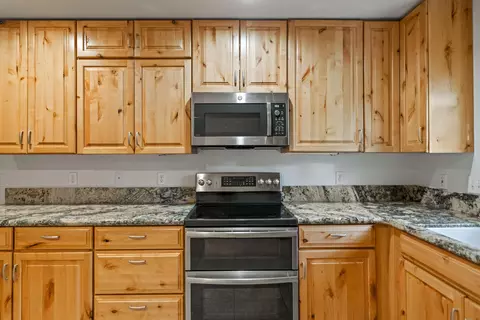 2550 Amethyst Way, Redding, CA 96003 photo 4