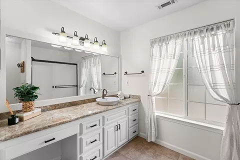 Bath - 6080 Placer Rd, Igo, CA 96047 photo 2 of 2