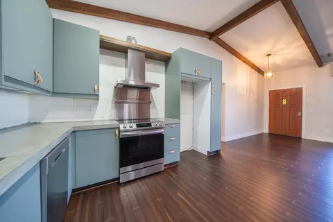 Kitchen - 2216 Oak Ridge Dr, Redding, CA 96001 photo 2 of 5