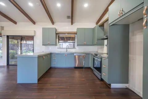 Kitchen - 2216 Oak Ridge Dr, Redding, CA 96001 photo 5 of 5