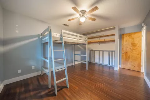 Bedroom - 2216 Oak Ridge Dr, Redding, CA 96001 photo 3 of 5