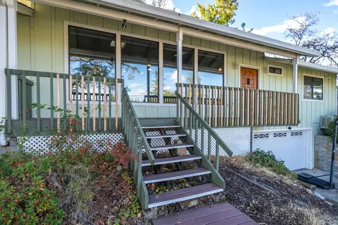 Exterior - 2216 Oak Ridge Dr, Redding, CA 96001 photo 12 of 13