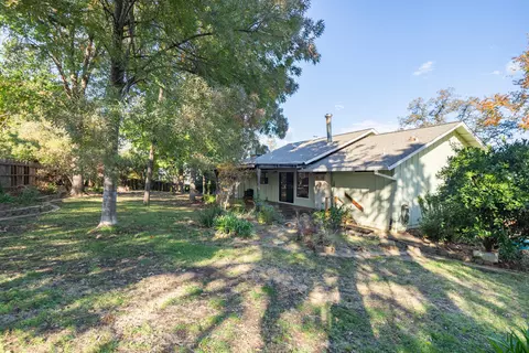 Exterior - 2216 Oak Ridge Dr, Redding, CA 96001 photo 4 of 13
