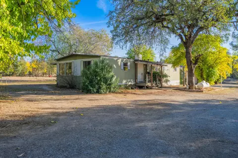 21897 Robledo Rd, Palo Cedro, CA 96073