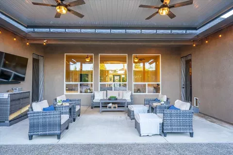 2752 Eel Dr, Redding, CA 96002 photo 41