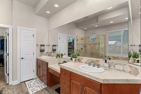 2752 Eel Dr, Redding, CA 96002 photo 22