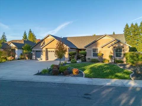 2752 Eel Dr, Redding, CA 96002 photo 2