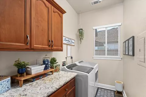 2752 Eel Dr, Redding, CA 96002 photo 35