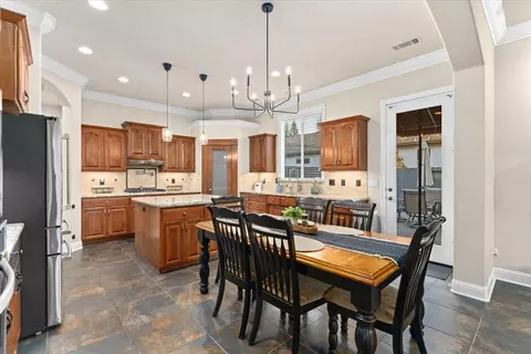 2752 Eel Dr, Redding, CA 96002 photo 17