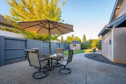 2752 Eel Dr, Redding, CA 96002 photo 44