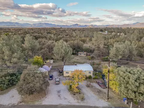 2866 Old Alturas Rd, Redding, CA 96003