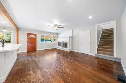 Living - 2717 Henderson Rd, Redding, CA 96002 photo 1 of 4
