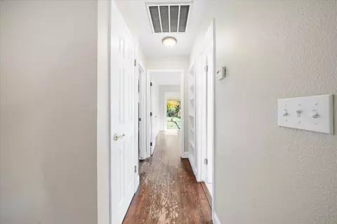 Entry Way - 2717 Henderson Rd, Redding, CA 96002 photo 2 of 3