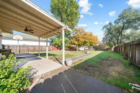 Exterior - 2717 Henderson Rd, Redding, CA 96002 photo 1 of 9