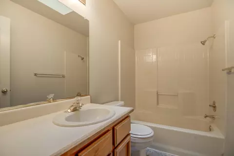 1435 Kingston Ct, Redding, CA 96003 photo 13