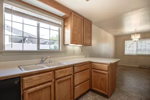 1435 Kingston Ct, Redding, CA 96003 photo 10