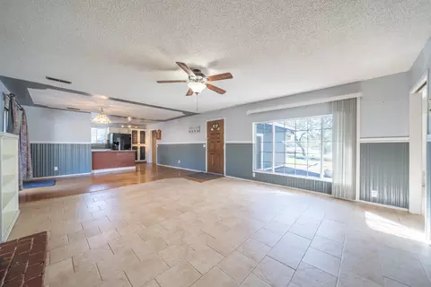 Living - 13623 Jaybird Way, Redding, CA 96003 photo 5 of 8
