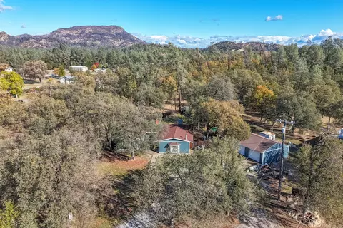 View/Area - 13623 Jaybird Way, Redding, CA 96003 photo 11 of 13