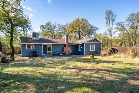 Exterior - 13623 Jaybird Way, Redding, CA 96003 photo 12 of 26