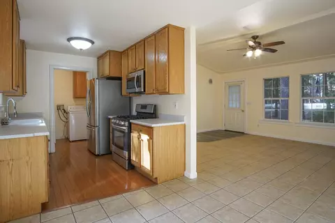 Kitchen - 30601 Figaro Dr, Shingletown, CA 96088 photo 2 of 2