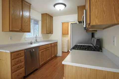 Kitchen - 30601 Figaro Dr, Shingletown, CA 96088 photo 1 of 2