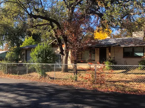 600 Shasta Park Dr, Shasta Lake, CA 96019