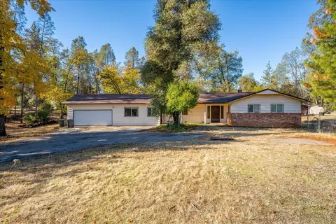 18142 Ranchera Rd, Shasta Lake, CA 96019