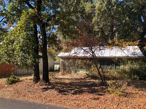 604 Shasta Park Dr, Shasta Lake, CA 96019