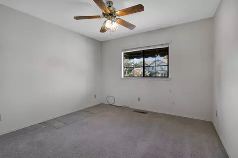Bedroom - 6745 Eastmont Dr, Redding, CA 96002 photo 3 of 5