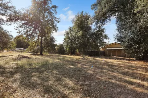 Exterior - 6745 Eastmont Dr, Redding, CA 96002 photo 5 of 9