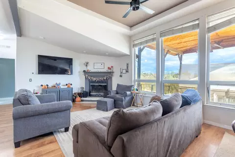 21850 Squaw Grass Trl, Redding, CA 96003 photo 5