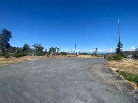 15934 Cindee Ln, Redding, CA 96001