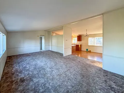 Living - 457 2nd St, Willows, CA 95988 photo 1 of 4