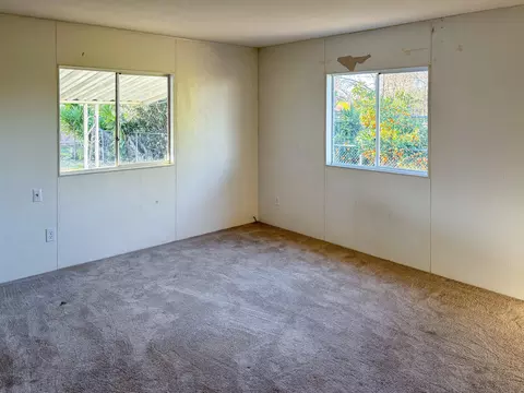 Bedroom - 457 2nd St, Willows, CA 95988 photo 3 of 3