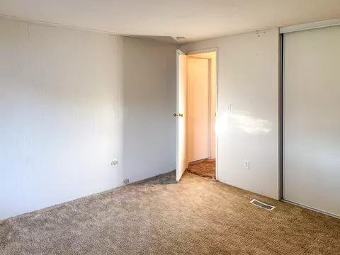 Bedroom - 457 2nd St, Willows, CA 95988 photo 2 of 3