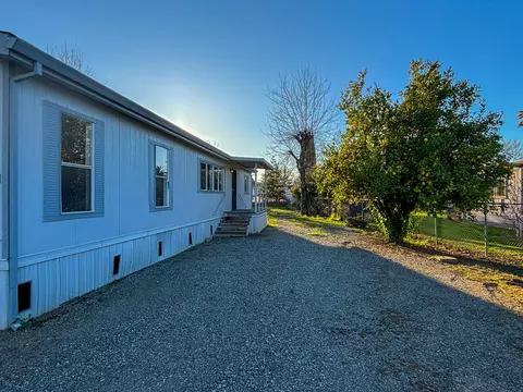 Exterior - 457 2nd St, Willows, CA 95988 photo 7 of 7
