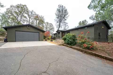 20042 Old Alturas Rd, Redding, CA 96003