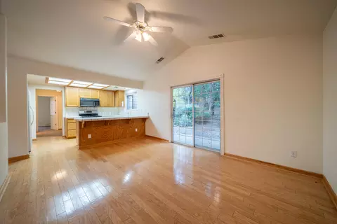 Living - 1445 Lakeside Dr, Redding, CA 96001 photo 3 of 5