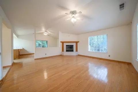 Living - 1445 Lakeside Dr, Redding, CA 96001 photo 4 of 5