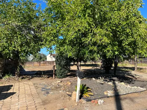 4070 Easter Ave, Redding, CA 96003 photo 1