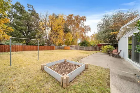 2243 London Ave, Redding, CA 96001 photo 24