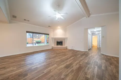 7651 Platinum Way, Redding, CA 96001 photo 5