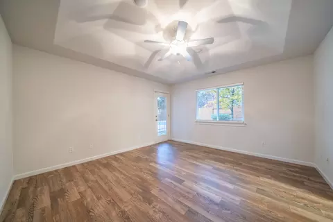 7651 Platinum Way, Redding, CA 96001 photo 9