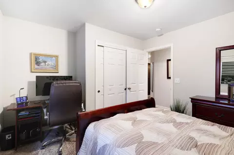 Bedroom - 35379 Nehemiah Dr, Shingletown, CA 96088 photo 6 of 6