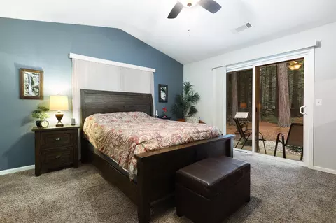 Bedroom - 35379 Nehemiah Dr, Shingletown, CA 96088 photo 1 of 6