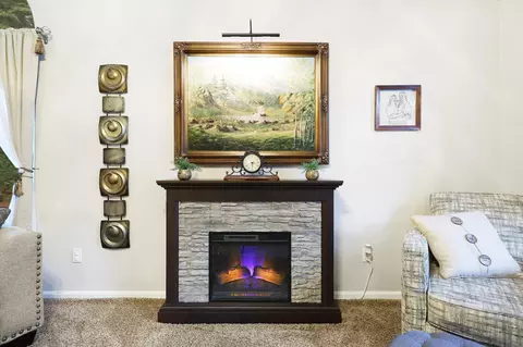 Living - 35379 Nehemiah Dr, Shingletown, CA 96088 photo 5 of 5